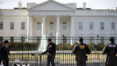 Secret Service Arrested A Man After Trying To Enter White House Fence