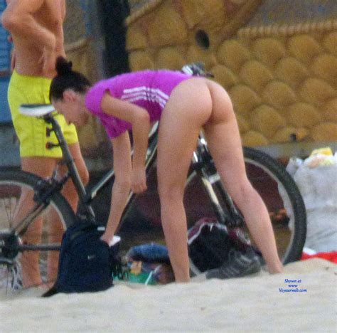 Nude Beach Voyeur Candid Spy Hd Video Naked Mature Lady Xvideos Com