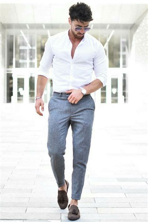 Smart Comfortable Everyday Outfit Ideas You Can Steal Formal Dresses For Men Man Dressing