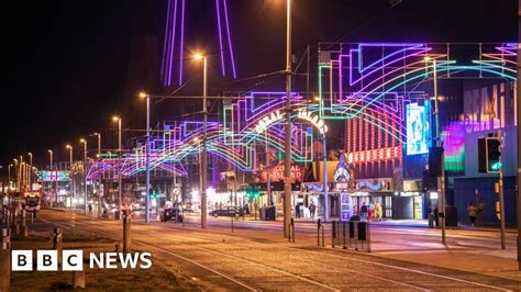Queen Elizabeth Ii Blackpool Illuminations Switched Off