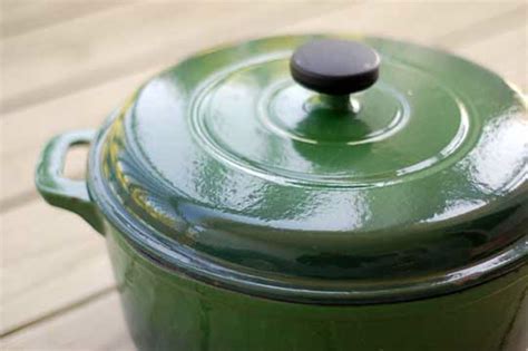 How to Choose the Best Dutch Oven: And Use It Well | Best dutch oven, Dutch oven cooking, Dutch oven