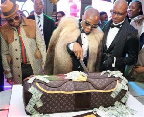 Birthday gifts for girlfriend south africa. Lavish Lifestyle: See the Louis Vuitton Cake a Young SA ...