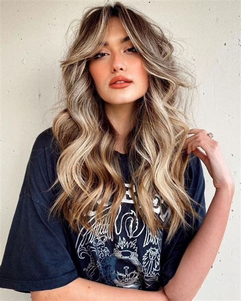 50 Blonde Highlights Ideas To Freshen Up Your Look In 2024 Capelli Lunghi Idee Idee Per