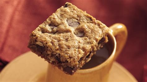 Position a clean ruler on the top of the cooled, baked bars. Oatmeal Chocolate Chip Bars Recipe - BettyCrocker.com
