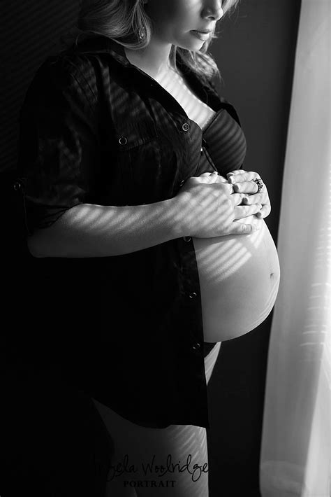 Columbus Boudoir Photographer Maternity Photos Angela Woolridge