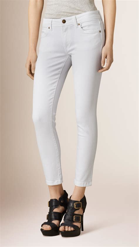 Burberry Skinny Cropped Low Rise Jeans In White