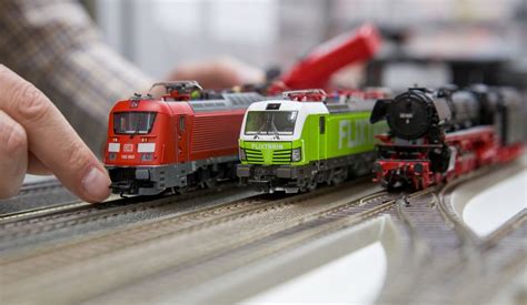 Dabei geht es auch um die sicherheit in den städten auf der strecke. Modelleisenbahn bleibt trotz Corona-Krise in der Spur