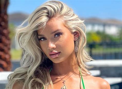 ig model alexa collins goes viral after showing boobs in green bikini my xxx hot girl