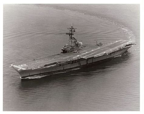 Essex Class USS Lexington CV 16 Underway In 1978 Uss Lexington
