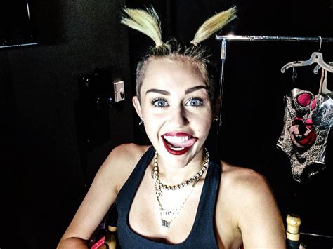 Miley Cyrus 2013 Vma Video Music Awards Backstage Miley Cyrus Photo