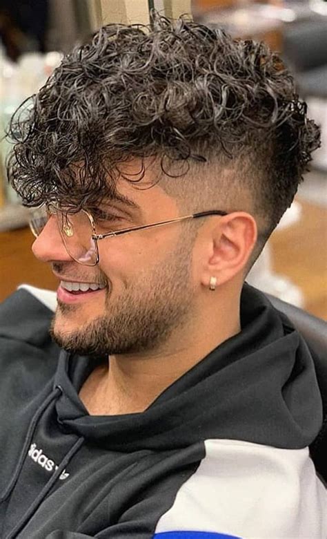 5 Sexy Curly Hairstyle To Make Men With Straight Hair Jealous