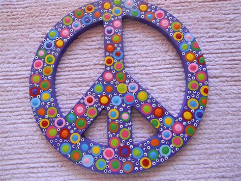 Hand Painted Wooden Polka Dotted Peace Sign In 2020 Hand Painted