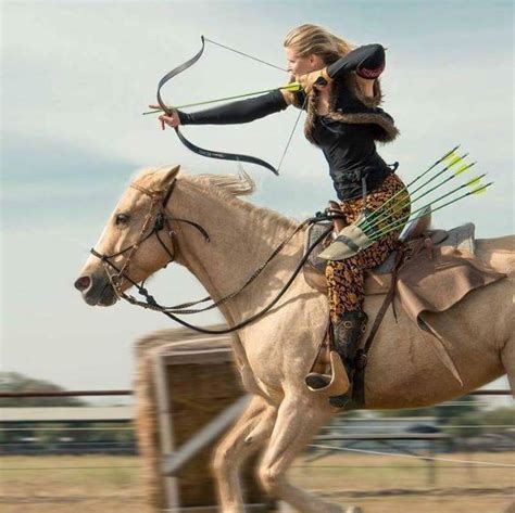 Visita Il Nostro Sito Horse Archery Archery Girl