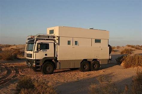 Mobil tanah (dump truk) butuh nyali super подробнее. Stealthy Luxury Mobile Home Disguises Itself Dump Truck - Can Crusade