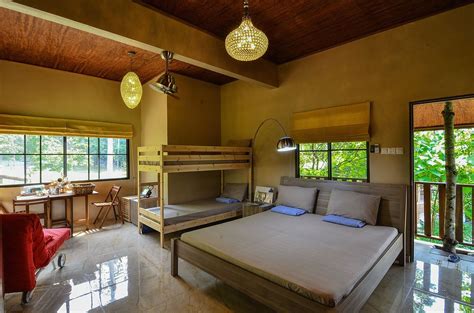 The rainforest retreat is in templer park, overlooks bukit takun, lakes & golf courses with timber huts, hammocks, fishing pond. Templer Park Rainforest Retreat | Rooms | Vacation spots ...
