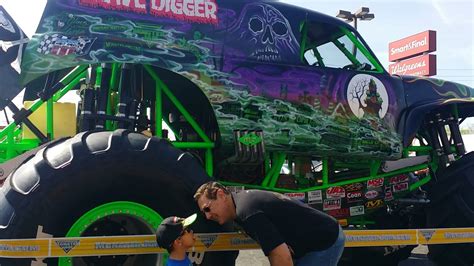 Monster Jam World Finals Xviii Monster Jam Trucks Grave Digger On