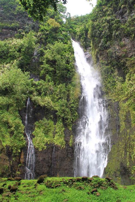 Vaimahutu Falls Accessible Faarumai Waterfall In Tahiti