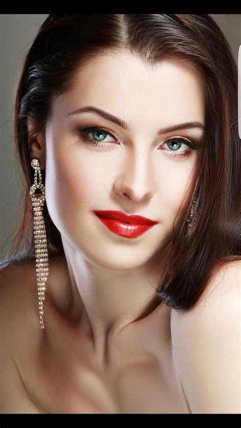 Pin By Nasir Husain On Pucker Up 3 Beauty Face Beautiful Eyes