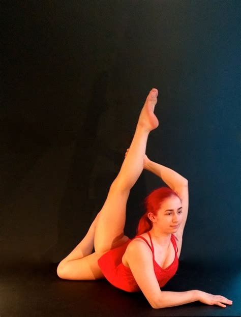 IMG Pixie Le Knot Contortion London