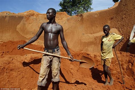 Slave Labour Behind Blood Diamonds Jewellery Dug From African Mines