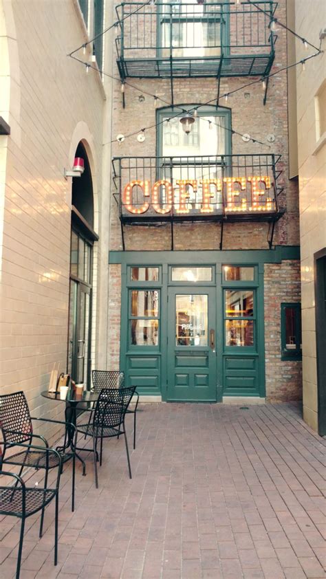 24 Coolest Chicago Coffee Spots How Many Have You Tried Chicago