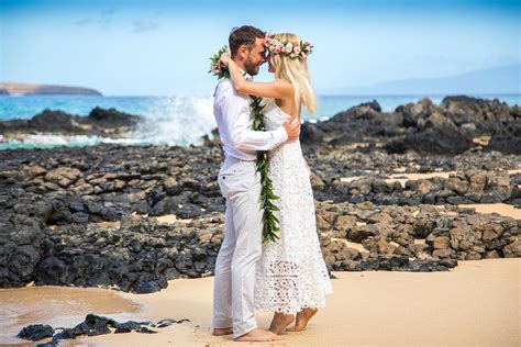 Ancient Hawaiian Weddings Maui Wedding Planner Maui Beach Weddings