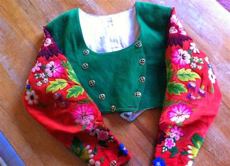 lappone four days in dala floda scandinavian costume folk clothing swedish embroidery