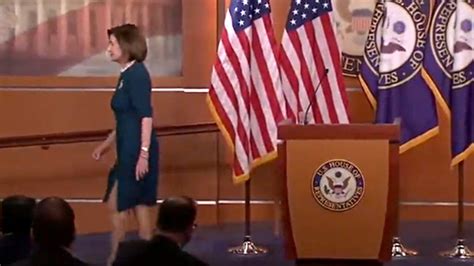 Im Not A Political Person Nancy Pelosis Daughter Says While Pushing