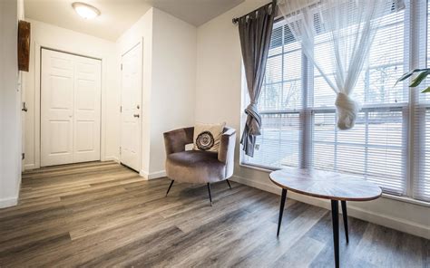 Luxury Townhomes For Rent | Golden Gate Townhomes