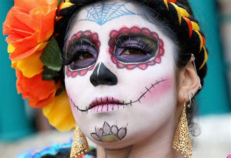 Day Of The Dead Photos See What Día De Los Muertos Celebrations Look