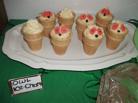 An easy and frosty treat sure to please! Owl Ice Cream Gruffalo Party Food | Gruffalo party, Party ...