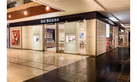 Da says one had removed ankle monitor. De Beers Jewelers The Houston Galleria Store | De Beers US