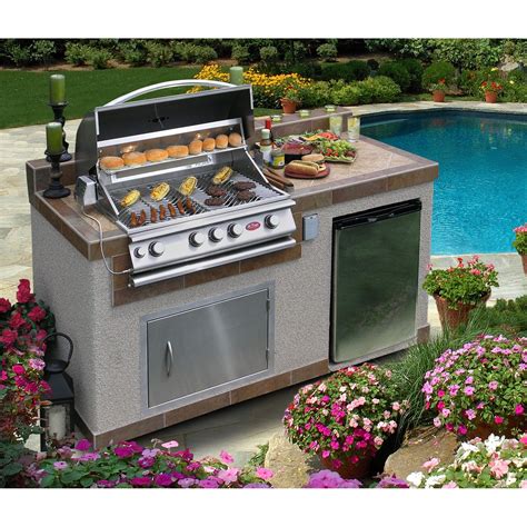 Cal Flame Oudoor Kitchen 4 Burner Barbecue Grill Island With