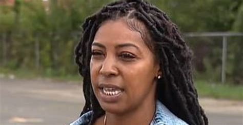Detroit Woman Drags Man By His Locs After Tracking Down Stolen Benz