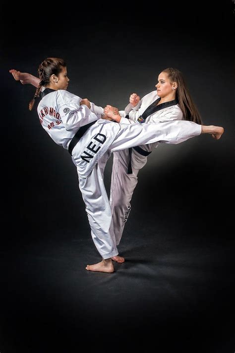 taekwondo girl wallpapers top free taekwondo girl backgrounds wallpaperaccess