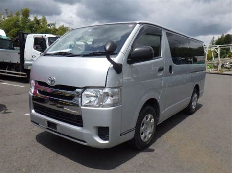 Direct Purchase Toyota Hiace 2016