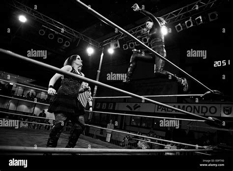 Female Wrestling Black And White Stock Photos Images Alamy
