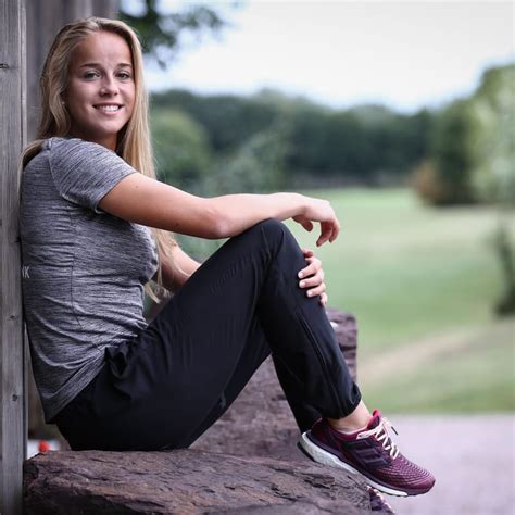 Giulia ronja gwinn ( ailingeng, 1999. Giulia Gwinn: Deutschlands Nummer 7 - FIFA.com