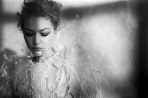 Hd Wallpaper Models Gigi Hadid American Black And White Mood