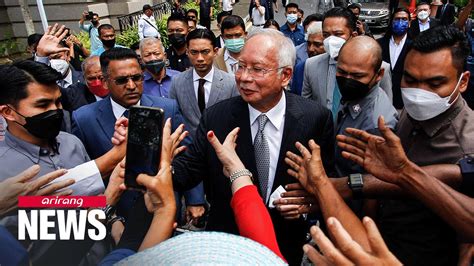 Malaysias Ex Pm Begins Prison Term Over 1mdb Scandal Youtube
