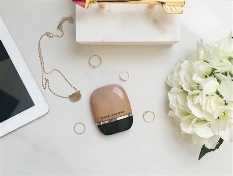 Marc Jacobs Shameless Youthful Look 24 Hour Foundation Review The Sn