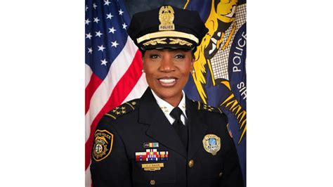 Officials Welcome First Female Police Chief In Memphis Wtvc