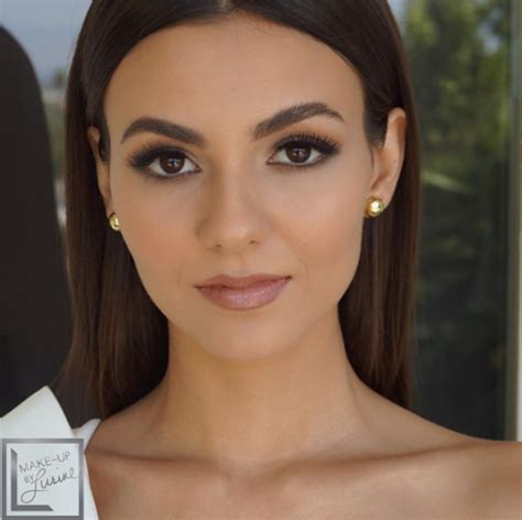 Beauty Get Victoria Justices Makeup From The Harpers Bazaar Party