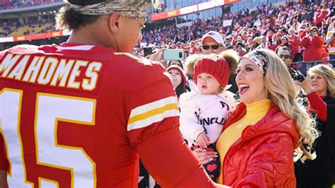 Brittany Mahomes Brings Kids Bronze And Sterling To Patricks Game
