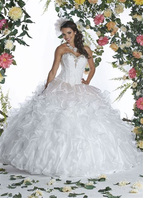 2017 White Quinceanera Dresses Plus Size Sweetheart Ruffle Organza