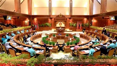 Para ahli dewan undangan negeri (adun) umno mengambil tindakan untuk keluar dari dewan undangan negeri pulau pinang. 8 negeri bubar DUN sehingga kini | Free Malaysia Today