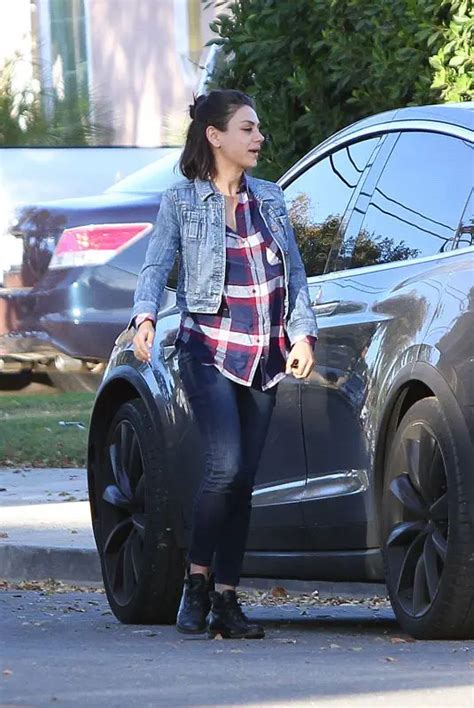 Mila Kunis Out And About In Los Angeles 12042017 Hawtcelebs