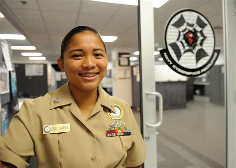 Face Of Defense Recruiter Matches Navys Needs With Those Of