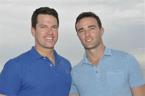 Out And Proud Msnbc Anchor Thomas Roberts Is Planning His Wedding