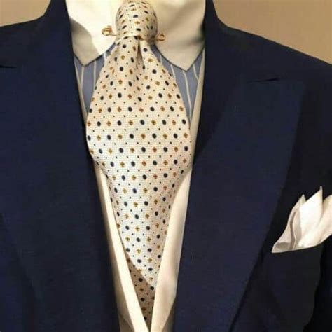 Guide To Collar Bars And Pins Mens Flair